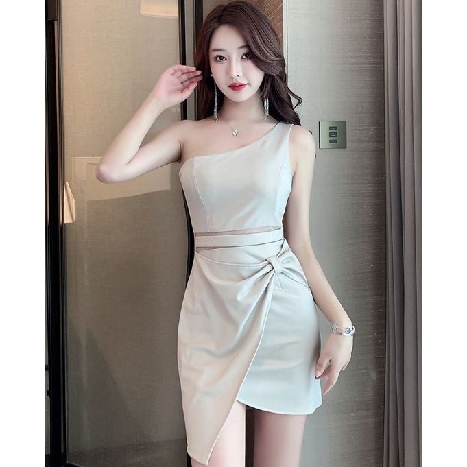 Sexy Slim Oblique Shoulder Skirt Suit With Flower Fashion Bell Sleeve Long Sleeve Top And High Waist Long Skirt Women Clothing