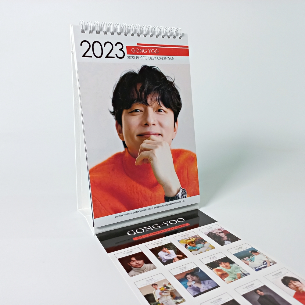 KPOP Gong_Yoo 20232024 Photo Desk Calendar White Ver. Sticker set is
