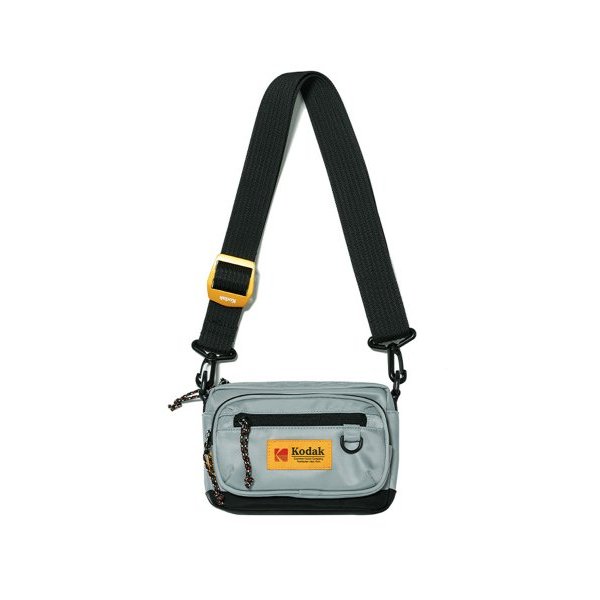 バッグ・カバンその他 [ KODAK ] ESSENTIAL SQUARE MIDIUM SLING BAG KODAK ESSENTIAL SQUARE CROSS BAG | KRAZZY