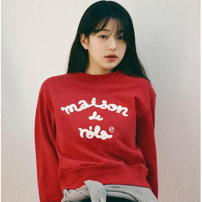 Rolarola Masion De Rola Sweatshirts with Jang Wonyoung(Red) | Shopee ...