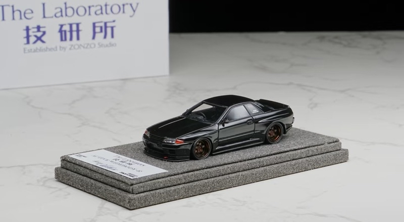 The Laboratory x Zonzo Studio 1/64 Garage Active WideBody-R Nissan ...