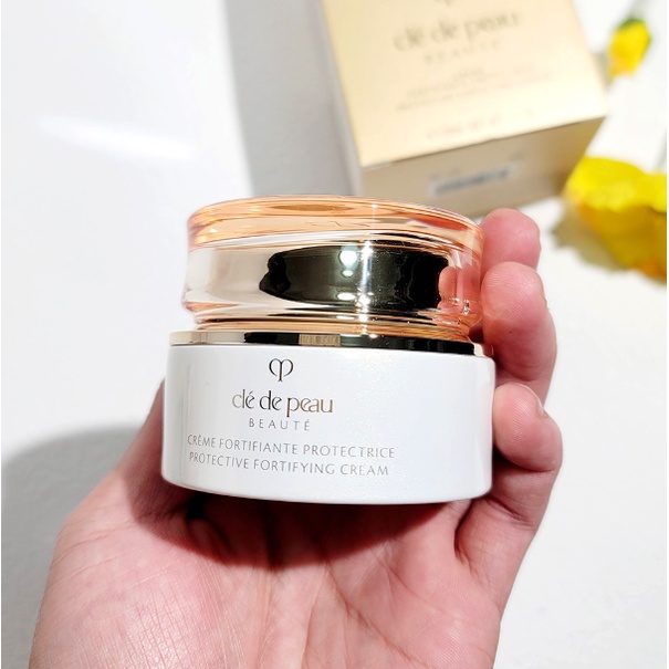 Japan CPB Moisturizing Repairing Day Cream Face Cream 50ML Shopee