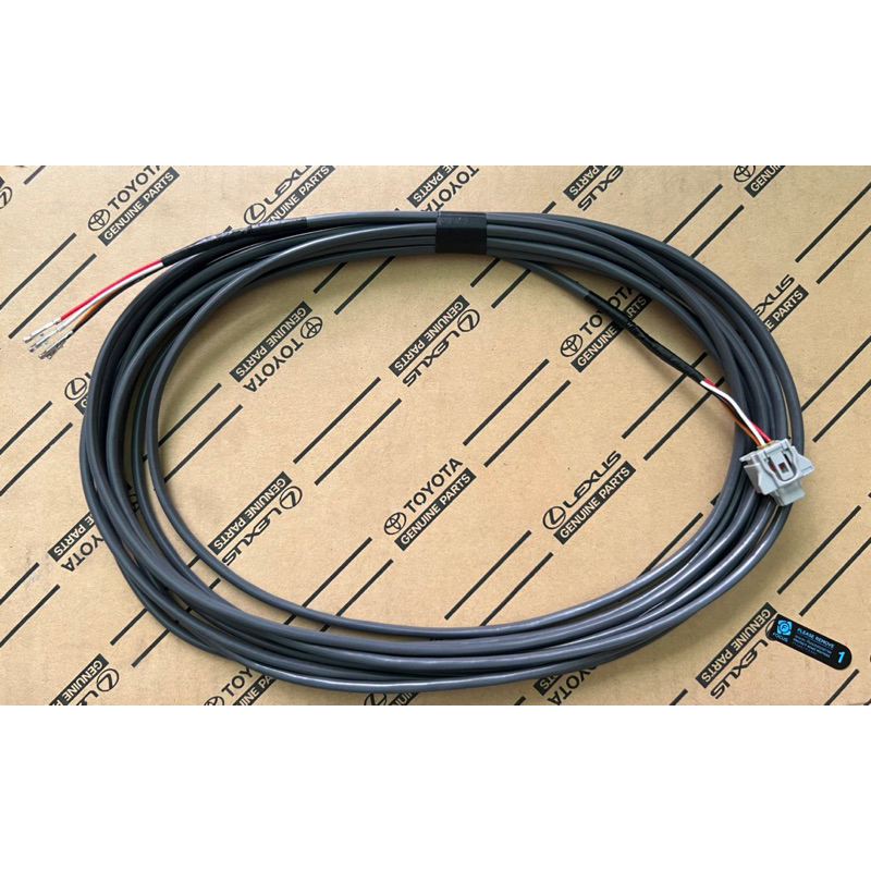 Original Revo Rear Camera Cable Set Plug Into The Toyota Camera