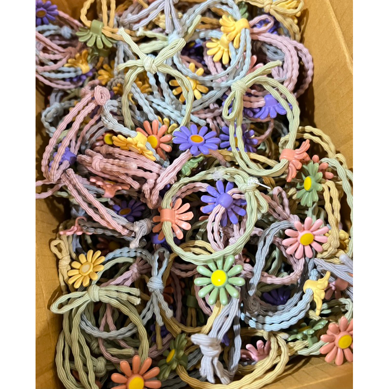 Zoey Flower Rubber Band main image 1