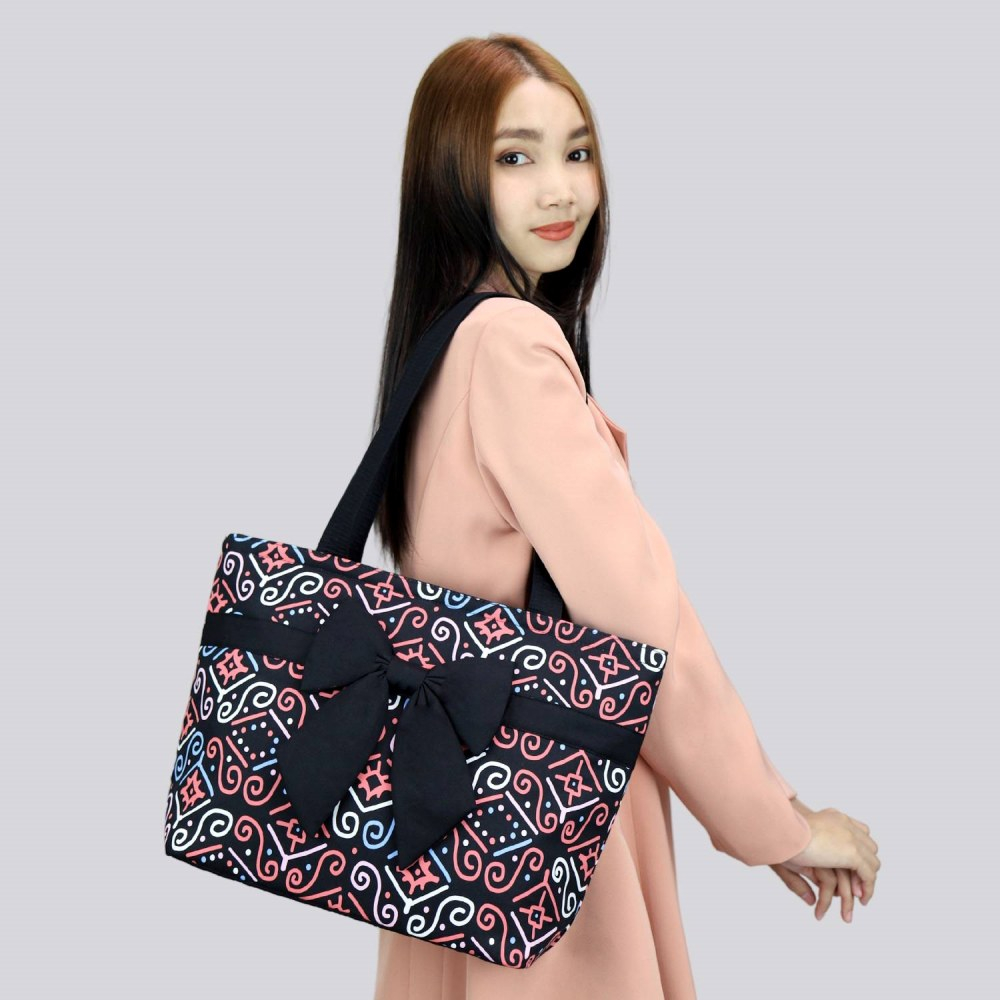 NaRaYa Crossbody Bag Long Strap Square Bottom With Back Zip Pocket Shopee Malaysia