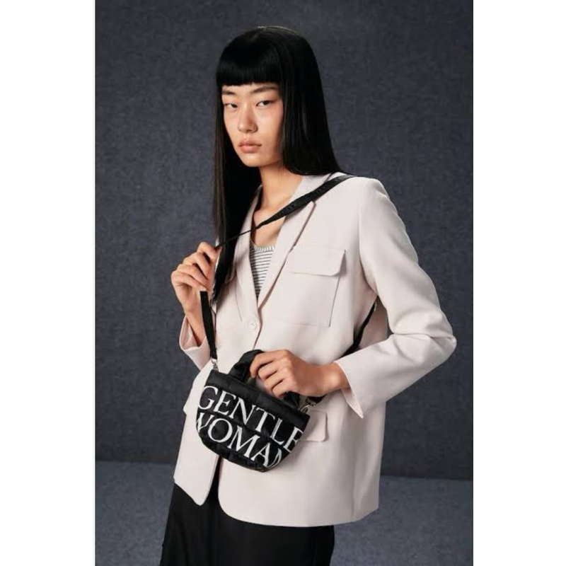 【GENTLEWOMAN】PUFFER BAG ラージサイズ GENTLEWOMAN】PUFFER BAG ラージサイズ (GENTLEWOMAN/トート