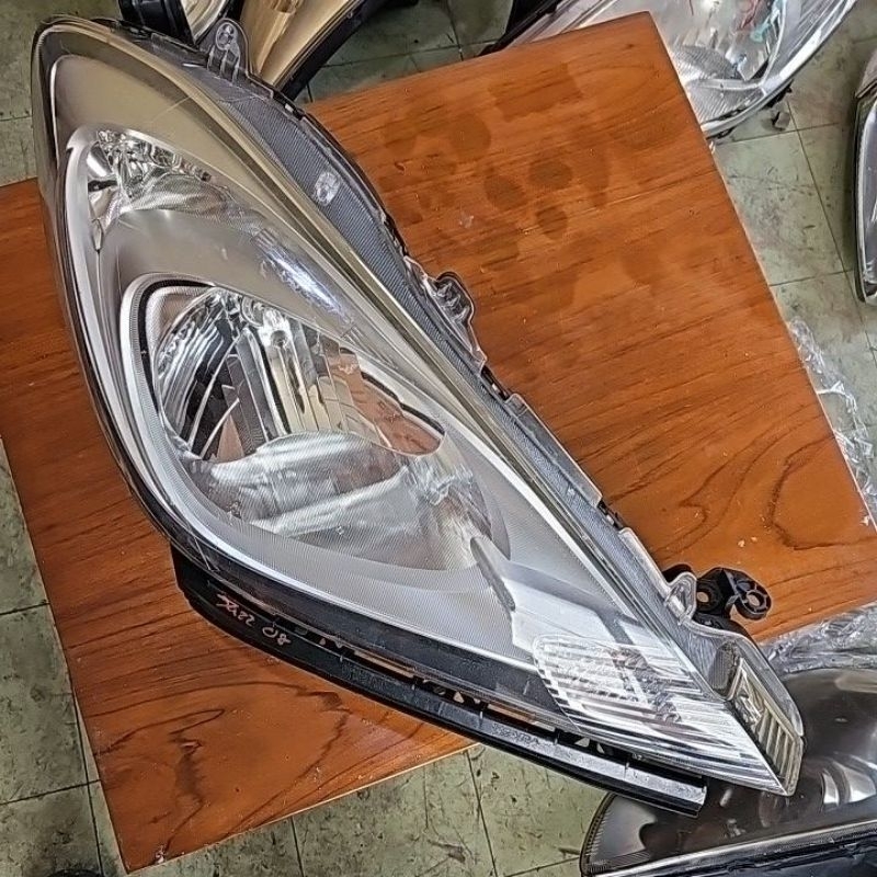 Honda Jazz 08 Car Headlights On The Right Side Remove The Original Headlights. Shopee Malaysia