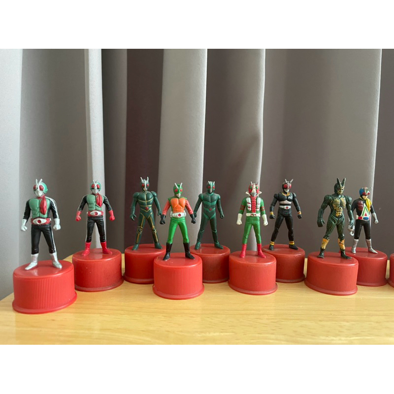 Red Wizard Kamen Rider Showa Soft Drink Cap Bottle (7/11) Bandai 2002 ...
