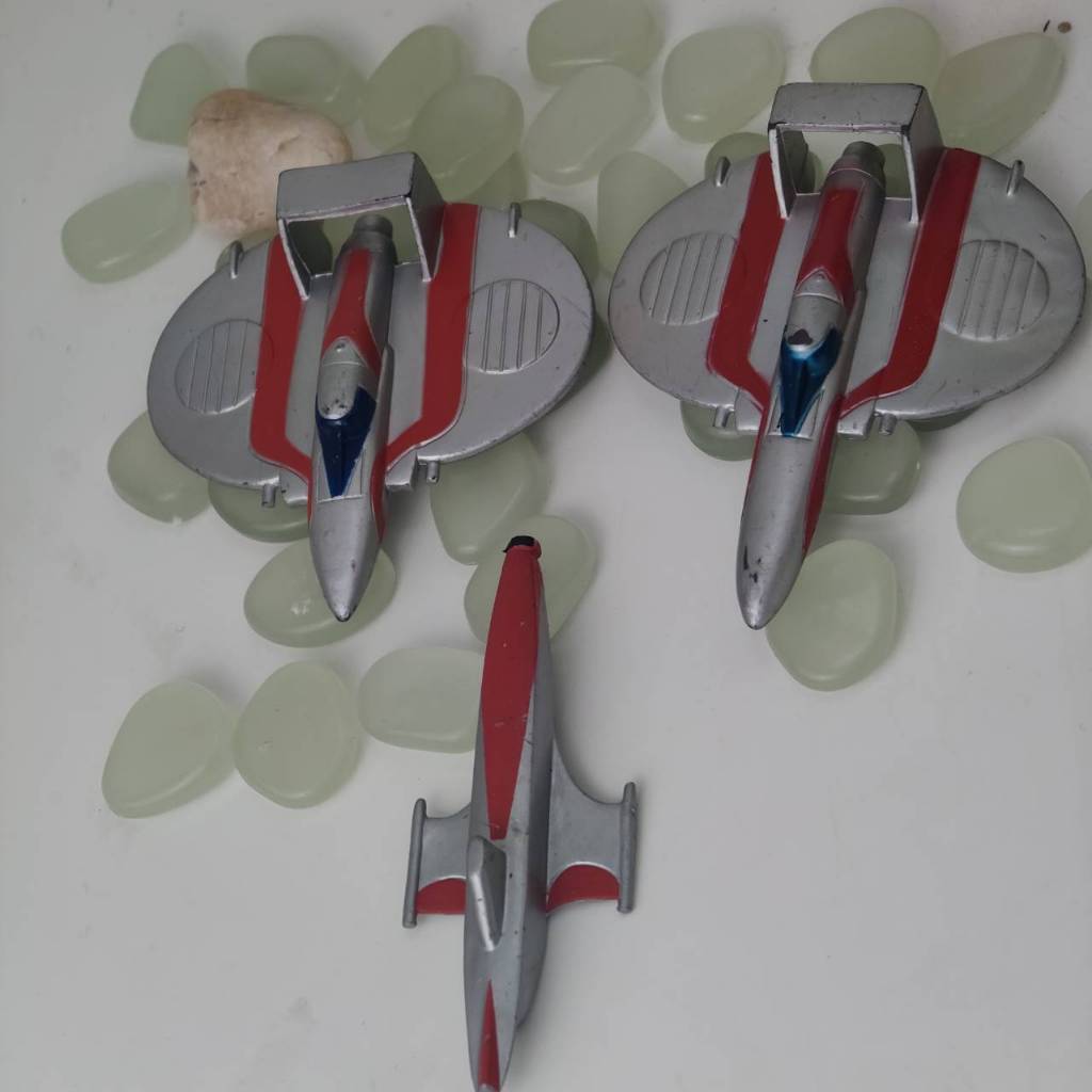 Ultraman Vehicle Second Hand Fighter (1) | Shopee Malaysia