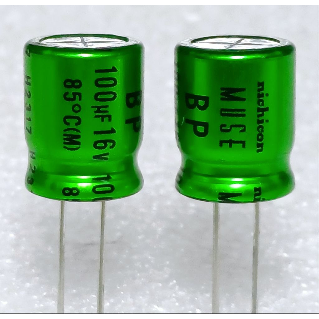 Nichicon UES1E101MPM Elko Bipolar - 100uF 25V, 10x16mm, 85°C, 10 Stück