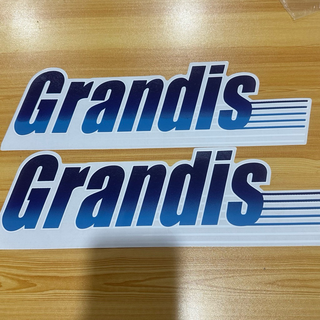 GRANDIS Sticker Attached To The Rear Of The Pickup Truck Mitsubishi ...