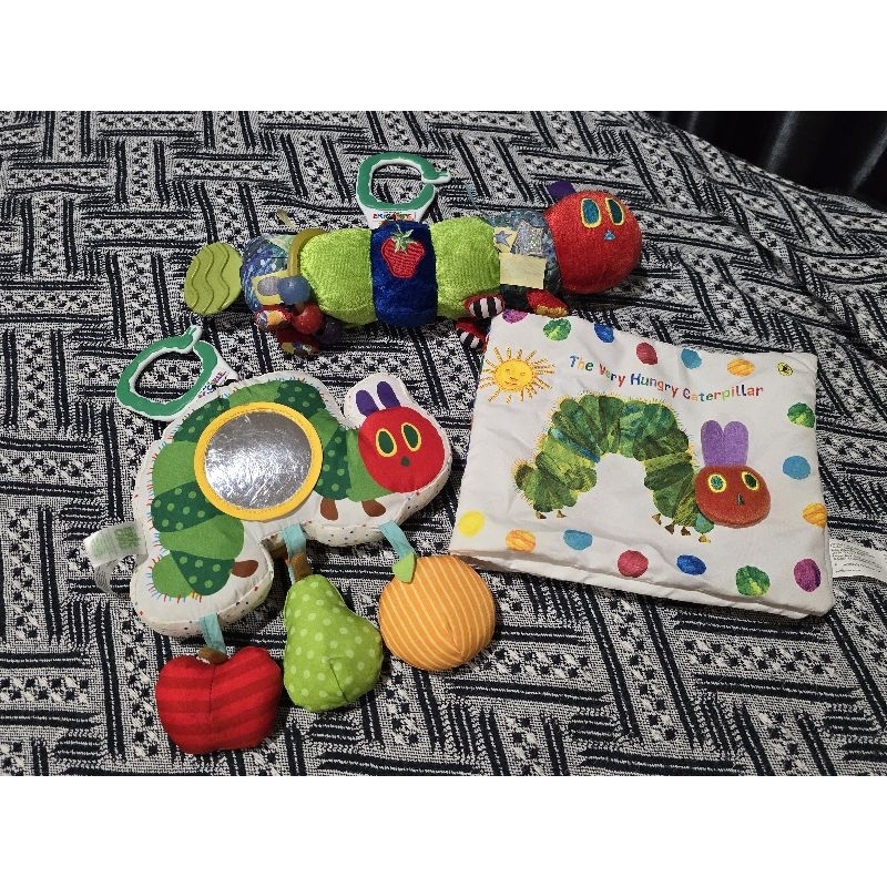 Mobile Cloth Book the world of ERiC CARLE the Very Hungry Caterpillar ...