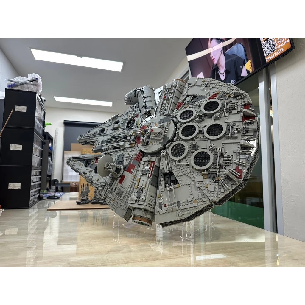 Base For Frank Star wars Millennium Falcon | Shopee Malaysia