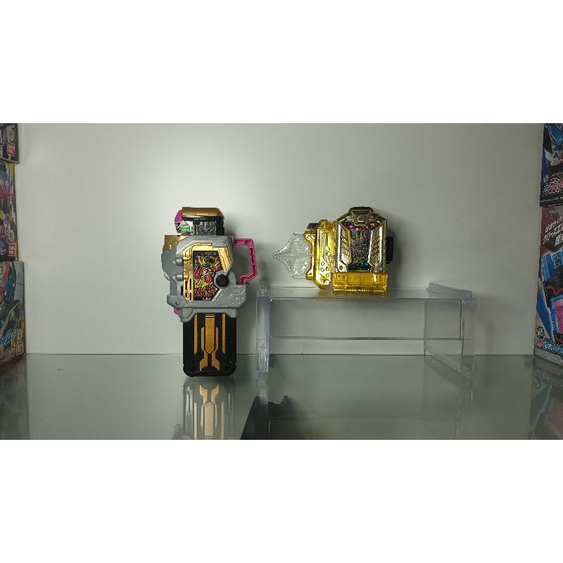 Dx Maximum migthy X and Hyper muteki gashat Kamen rider Ex-aid Gachat ...