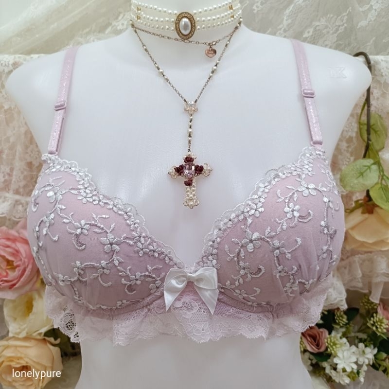 LL Price: 200 THB Japan Princess Bra Second Hand. | Shopee Malaysia