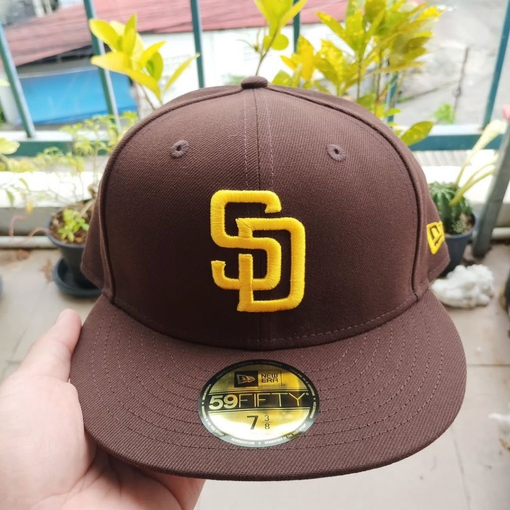 New Era MLB San Diego Padres 59FIFTY Hat Complete With Stickers There ...