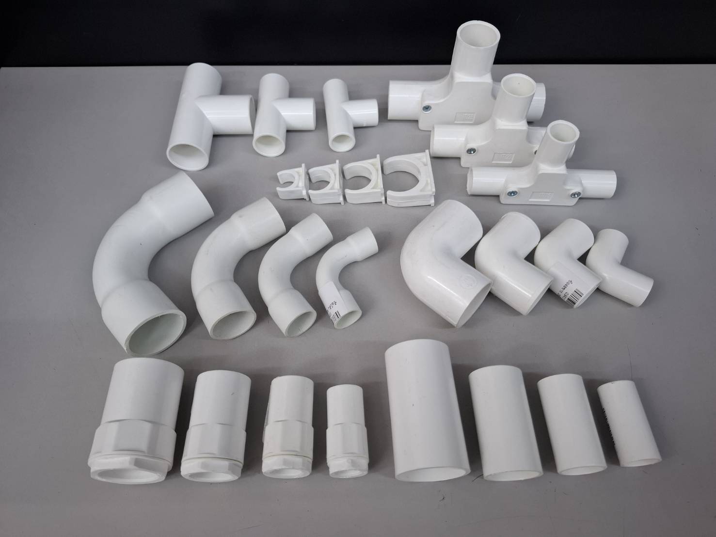 (Set Of 10) White PVC Pipe Fittings. Wiring Work Nano 16 Mm 20 25 32 ...