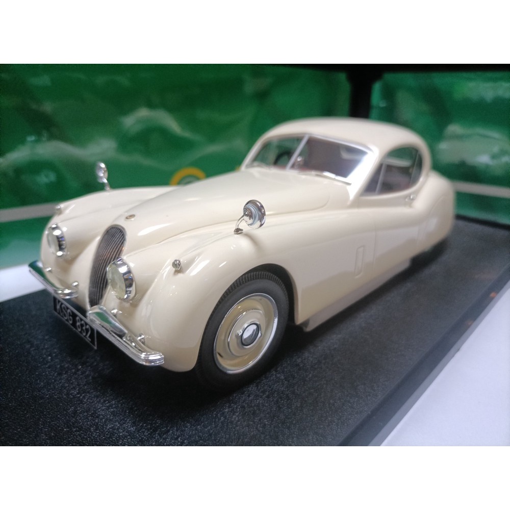 Cult 1 18 Jaguar TwoDoor Classic Sports Car Model Jaguar XK120 FHC