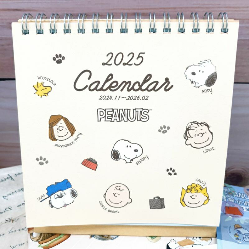 snoopy 2025 Small Desk Calendar Triangle Monthly Husto Charlie Brown Memo Itinerary Record New