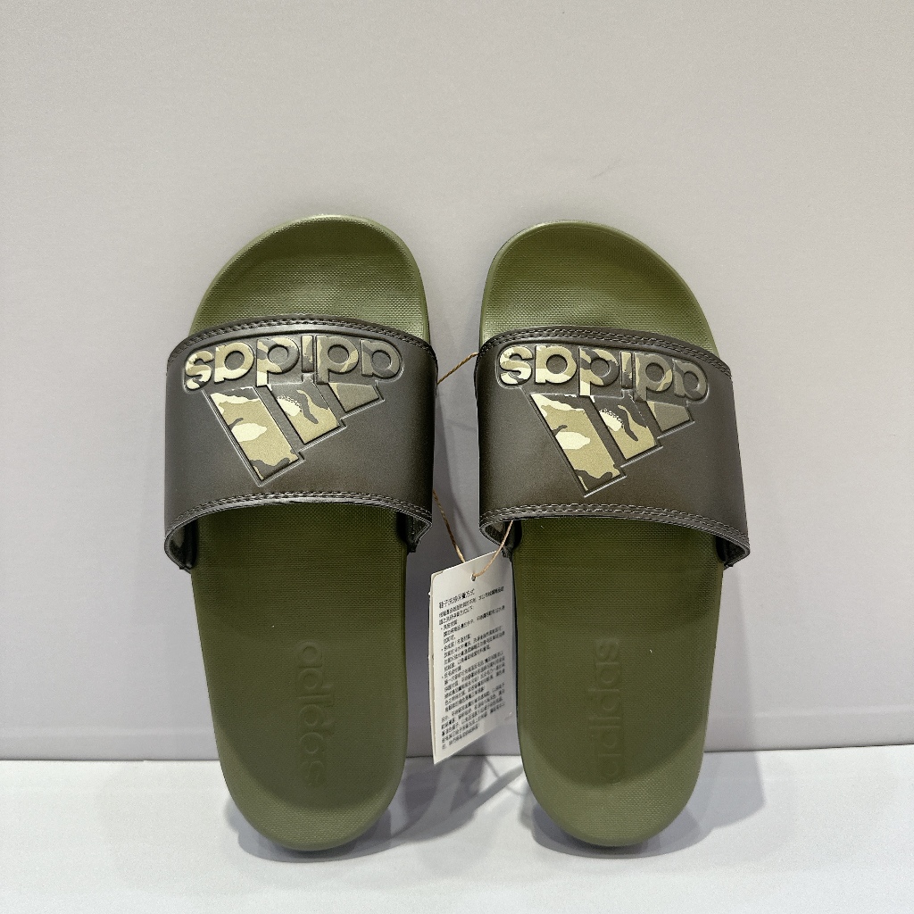 Adidas adilette camo clearance