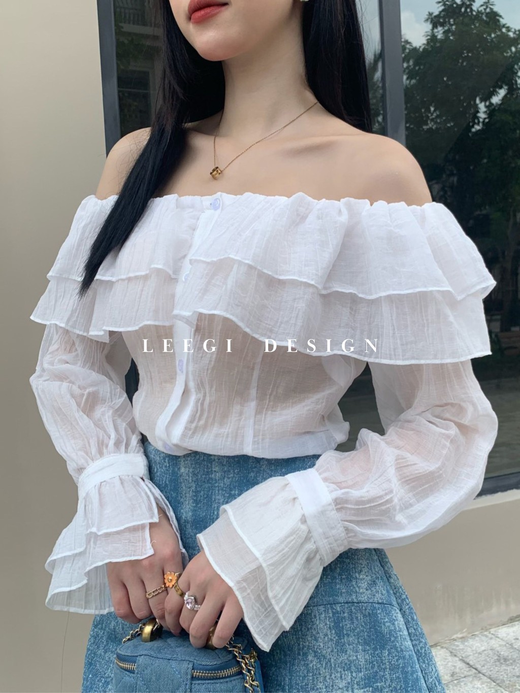 Leegi Design off-the-shoulder ruffle shirt, gentle and elegant style ...