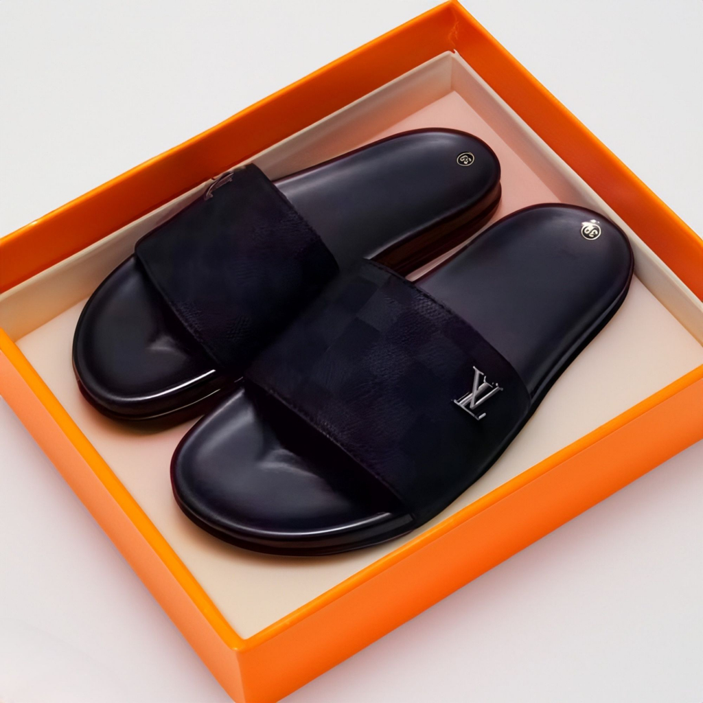 LOUIS VUITTON MEN SANDAL, Men's Fashion, Footwear, Flipflops and