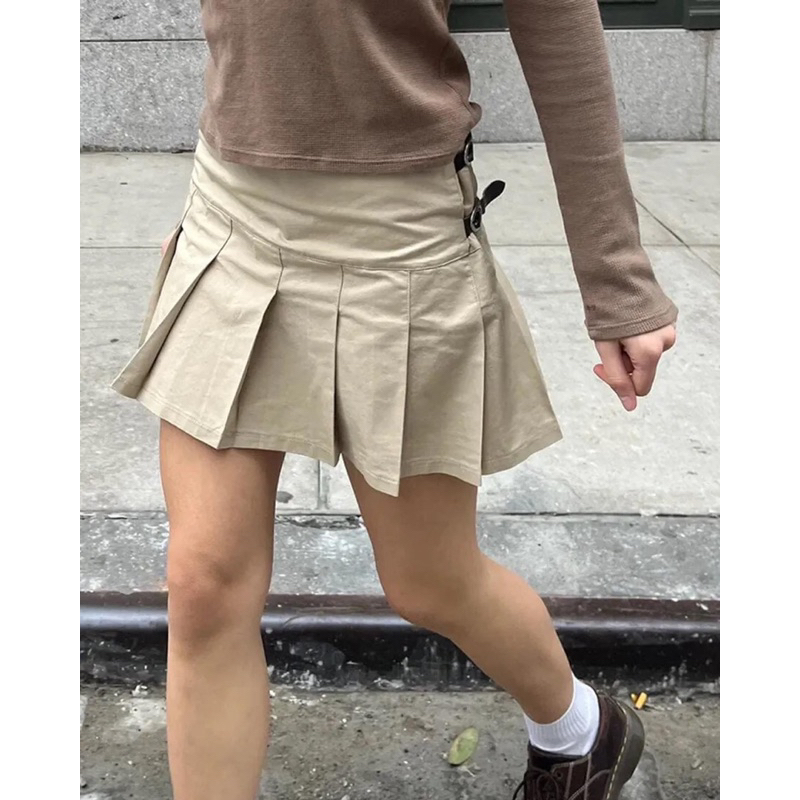 Kim Buckle Skirt Pleated Skirt [Brandy Melville] Shopee Malaysia
