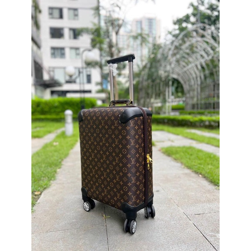 Louis vuitton trolley online luggage price