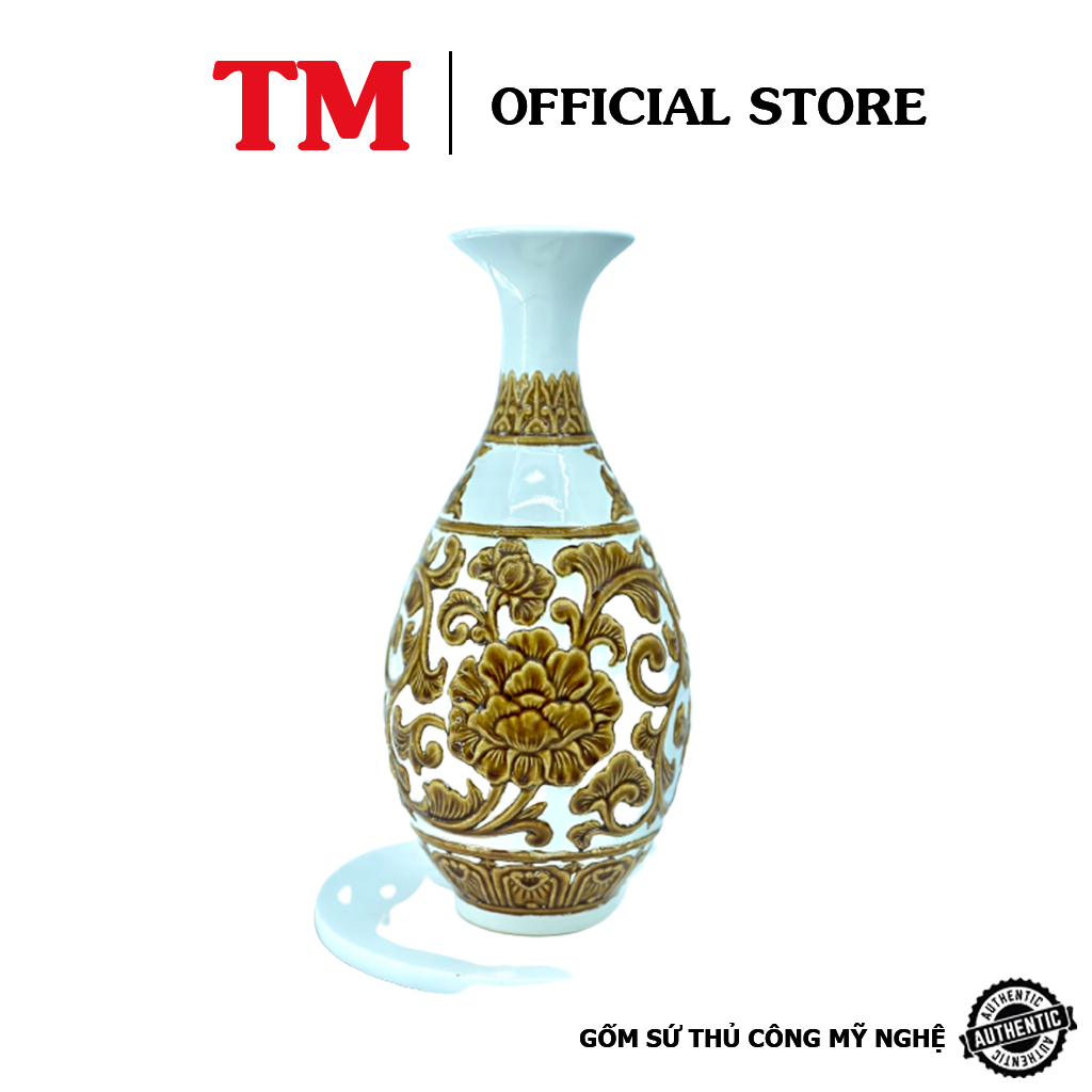 Binh Located The Spleen Shape Embossed With The Floral Motifs Of The
