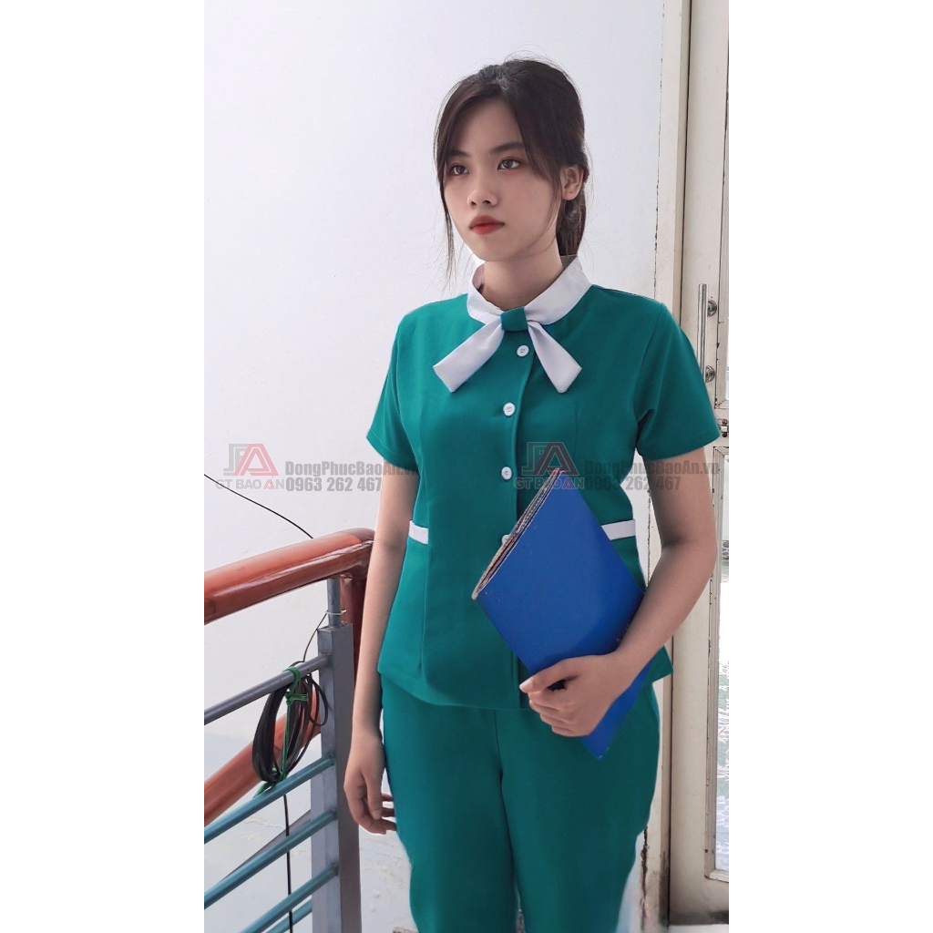 Women Scrubs Set In Blue Liquidation For Spa Salon Beauty Salon