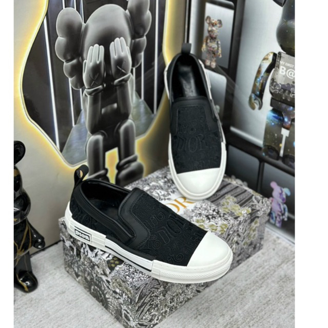 Slip-ons Shoes With Dior Pattern In Black And White Easy Matching ...