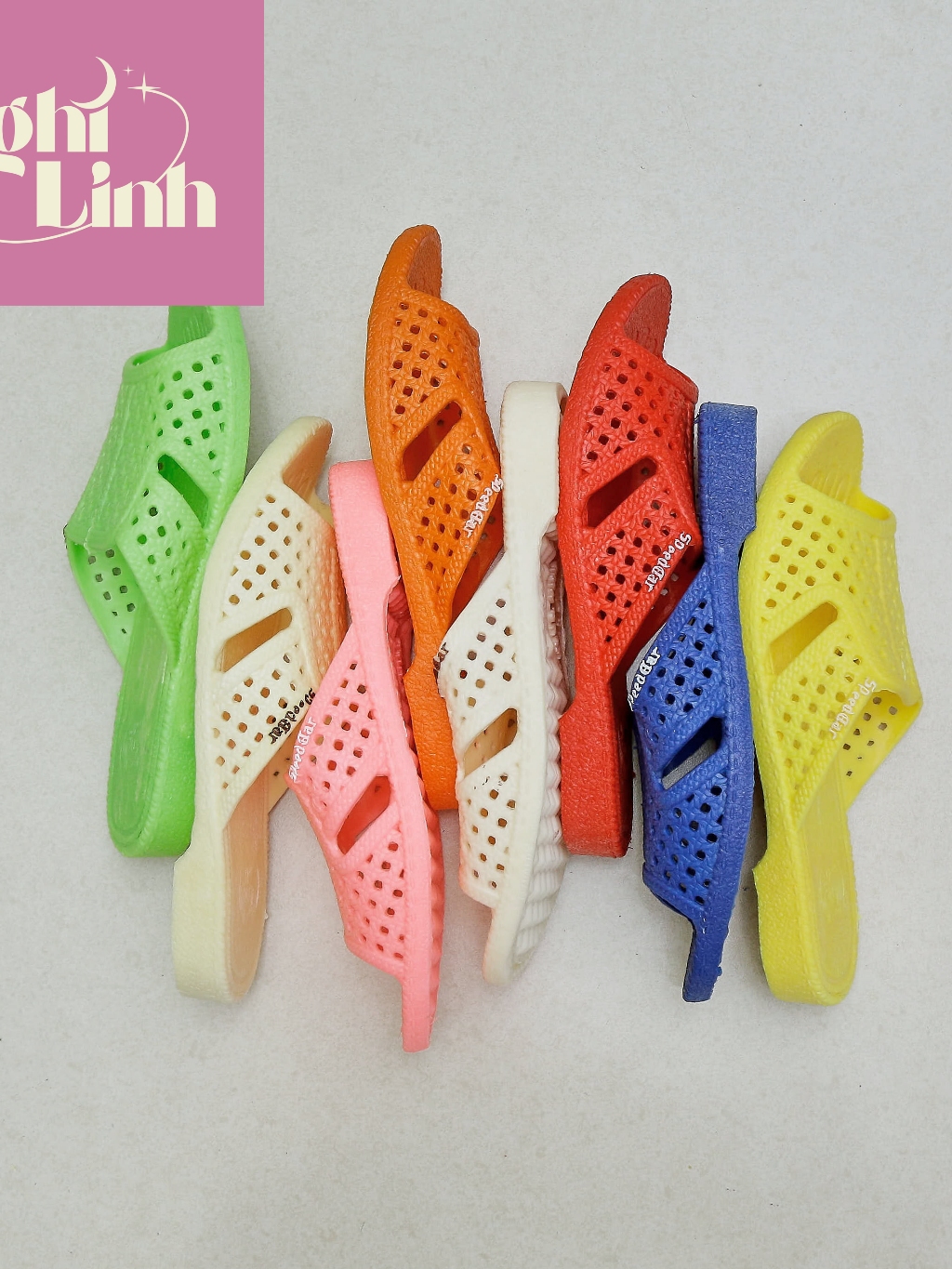 Legendary plastic honeycomb sandals, sizes from 1L - 5L (Size chart ...