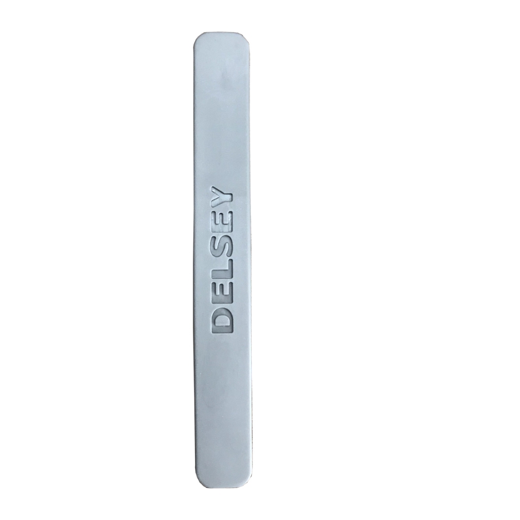 Delsey suitcase handles are used to replace old handles that are broken