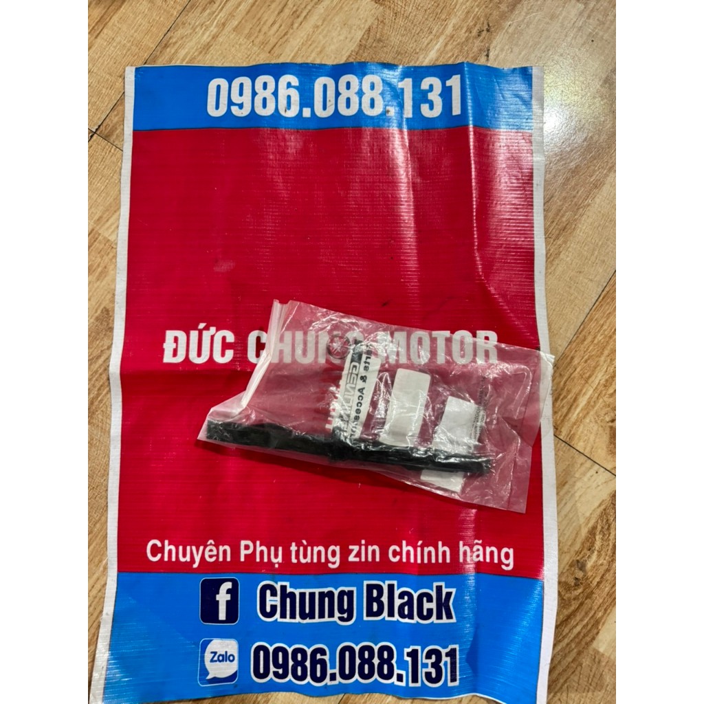 Genuine yamaha lower cam pin R3 2015-16 | Shopee Malaysia