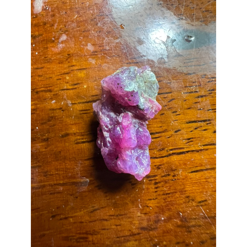 Rough Ruby on 10.3ct jade pendant (cleaned) | Shopee Malaysia