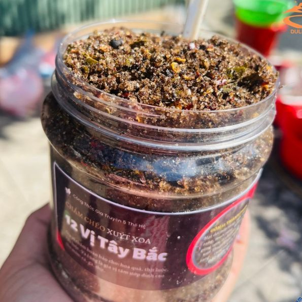 Special Cham Xoi salt with 12 Northwest flavors, 5th generation ...