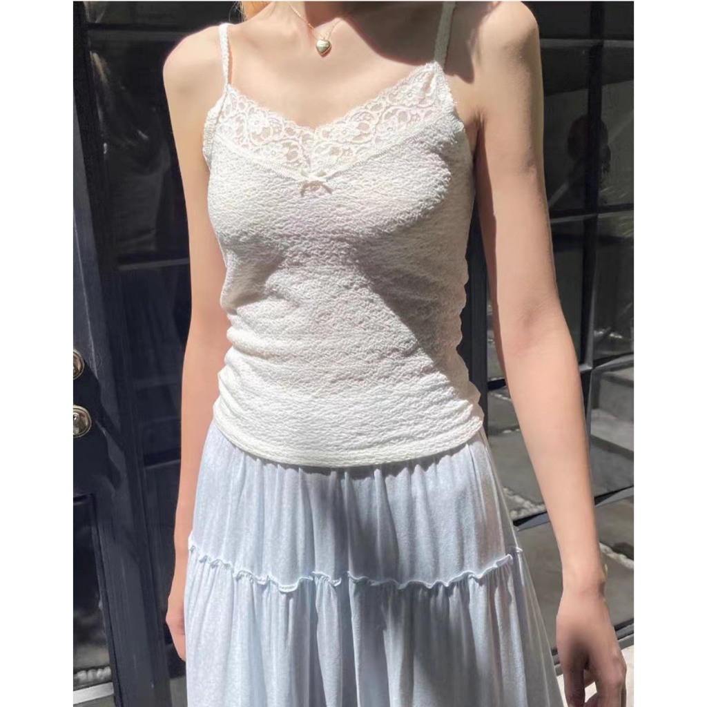 Brandy Melville Elise Ivory Floral Tank (Branny Melville TwoWire Shirt In Cream Color With Lace