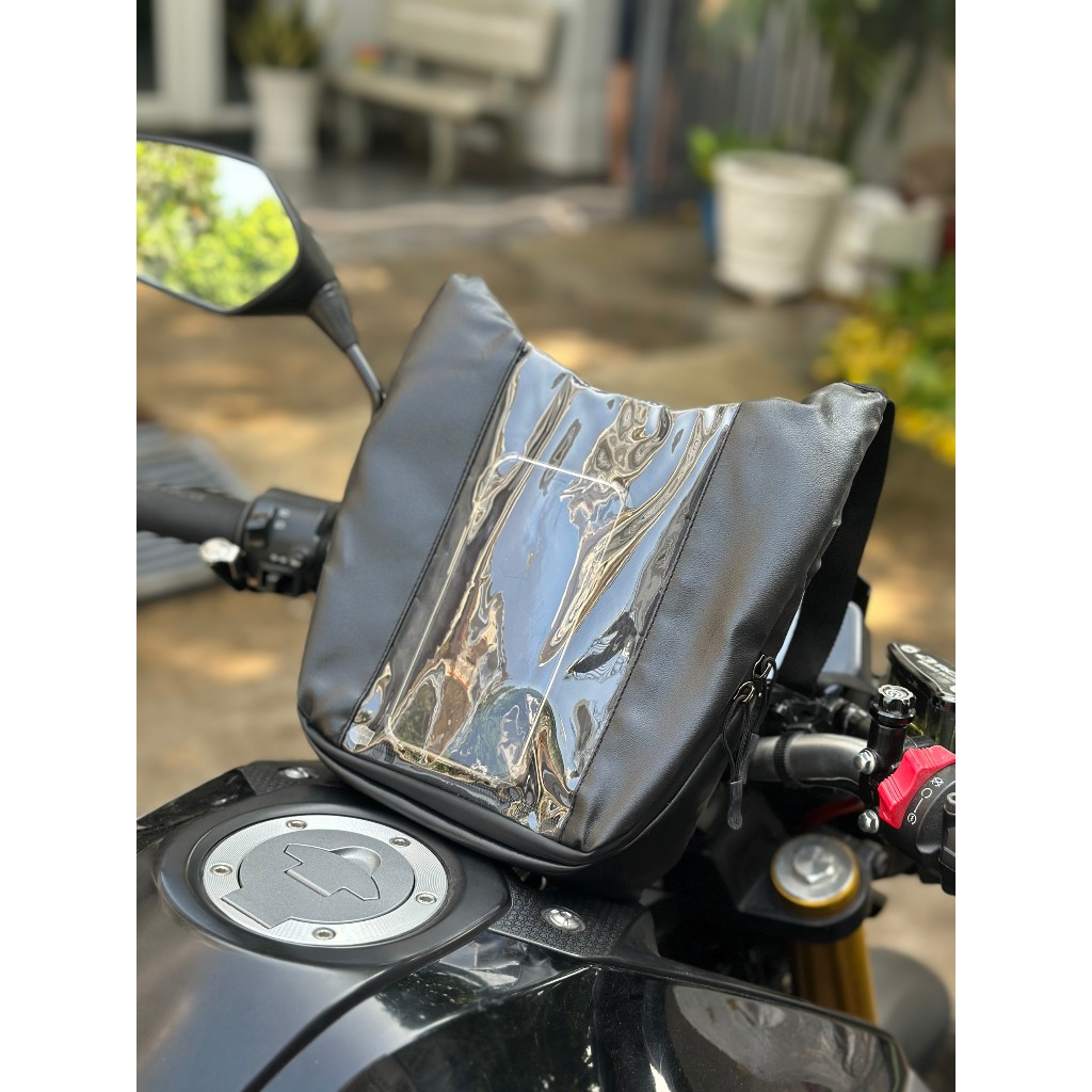 Motorcycle front bag clearance