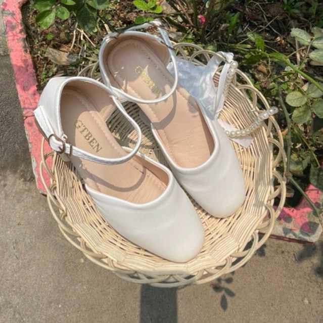 Elegant Women's Eco Leather Sandals – Classic Design with Column Heel and Adjustable Buckle
