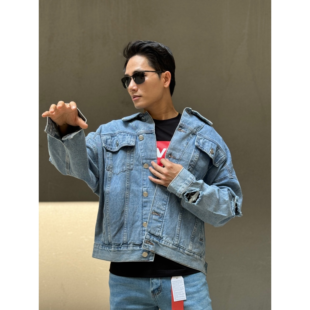 Jacket Jean Jande is made of thick domestic Chinese jeans with bold cut