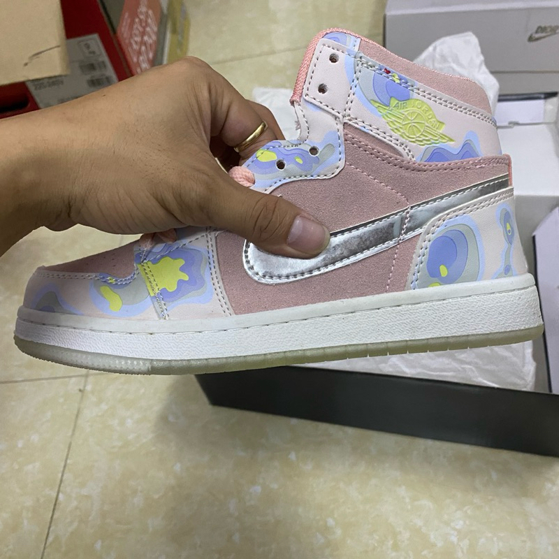 With Basketball Shoes Running Sports Travel Men s Women s Sneakers Retro arr Afs 1 Mid Afs1 Silver Pink Shopee Malaysia