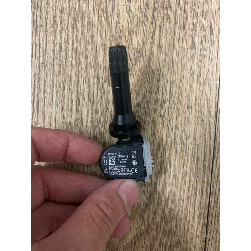 Ford Ranger triangular tire pressure sensor, Everest 2018 - 2024 ...