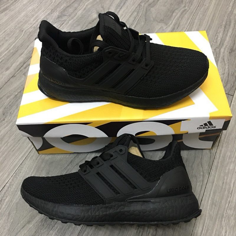 adidas gazelle silver green womens adidas Men's Ultraboost 4.0 DNA Shoes Black White / 9.5