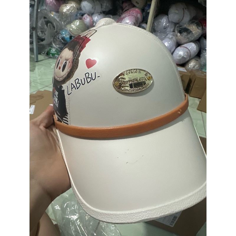 Liquidation of Labubu helmet with slight defects | Shopee Malaysia