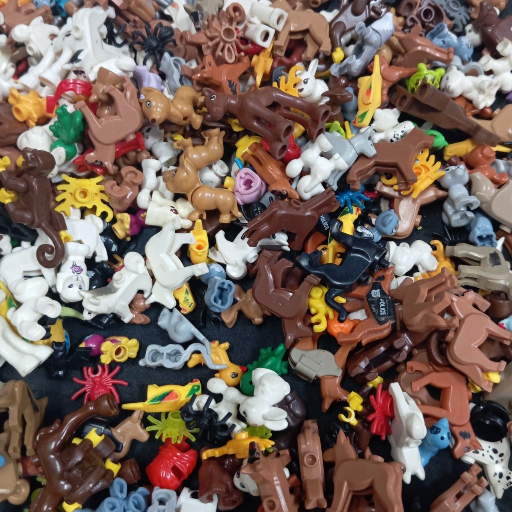 Assembly TOY COMBO 5 Animals, Pets RANDOM MINIFIGURES Characters ...