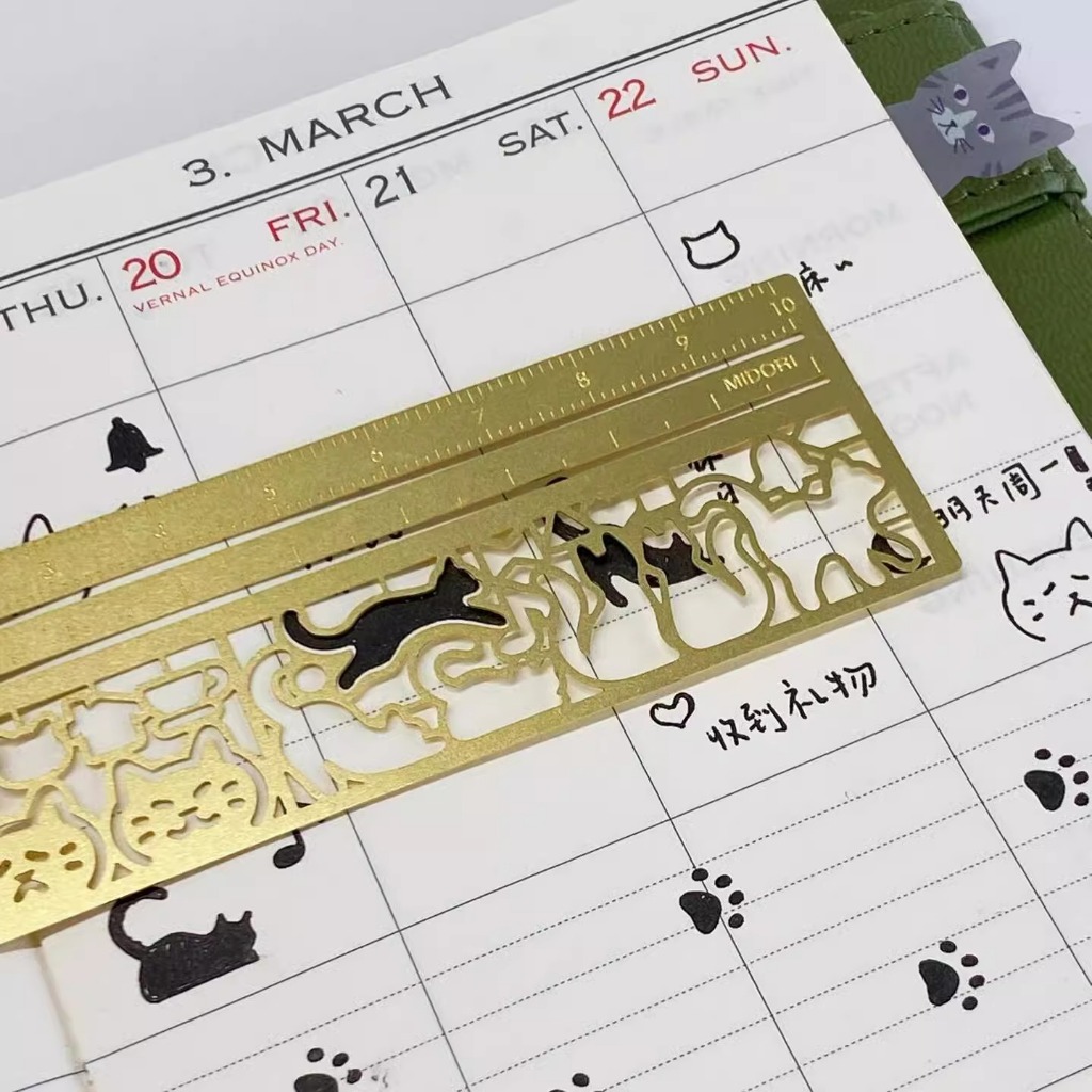 Japanese style cat-shaped hollow metal ruler Gold copper ruler to mark ...