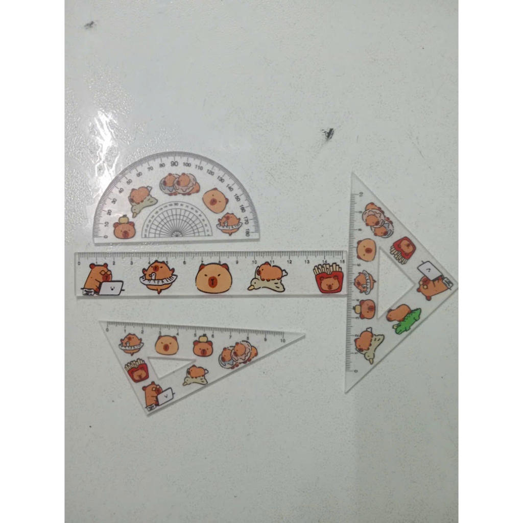Capybara and loopy ruler set (degree measuring, eke, straight ruler ...