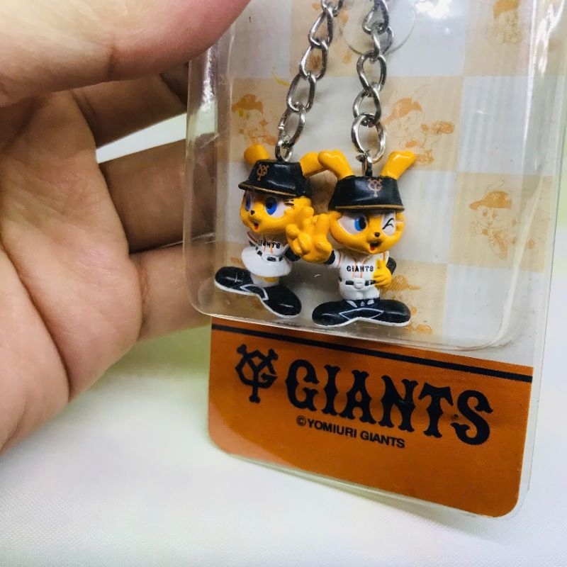 Double rabbit keychain (Japan) | Shopee Malaysia