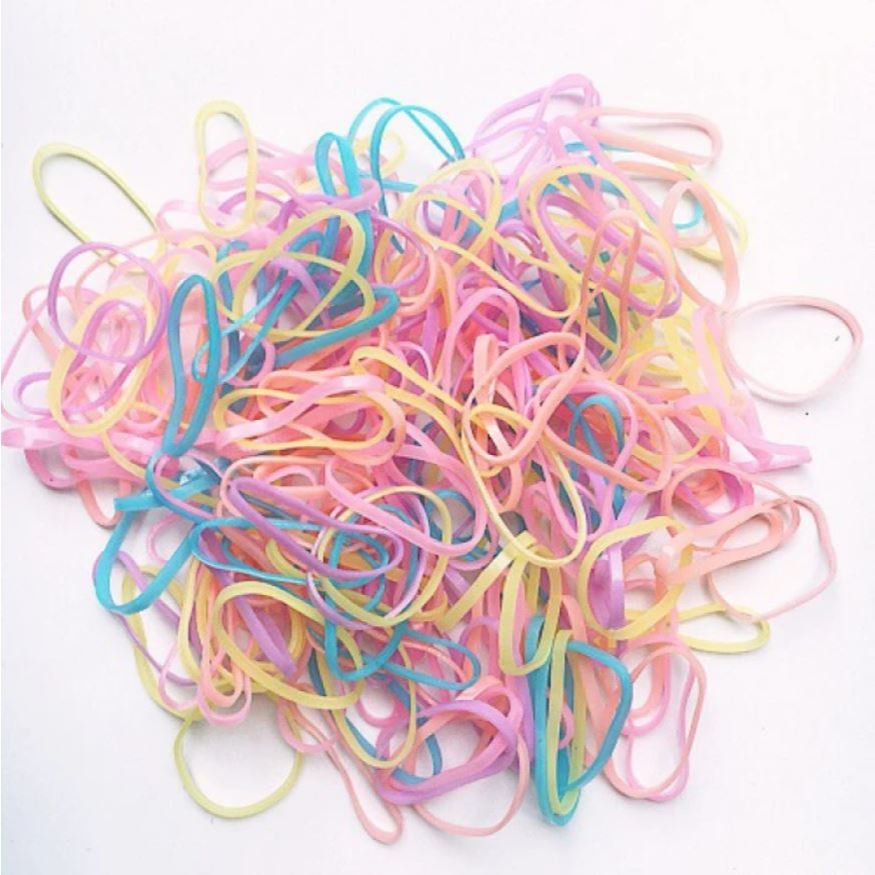Hair elastic comes with LeeGi Design test fabric (separate product ...