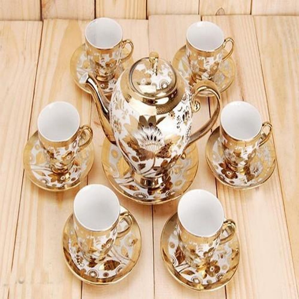 Royal gold patterned tea set with 6 cups and 7 saucers, HiLOGI table ...